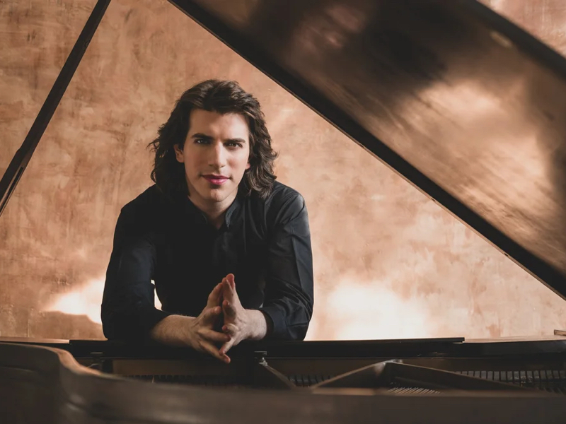 Llewellyn Sanchez-Werner